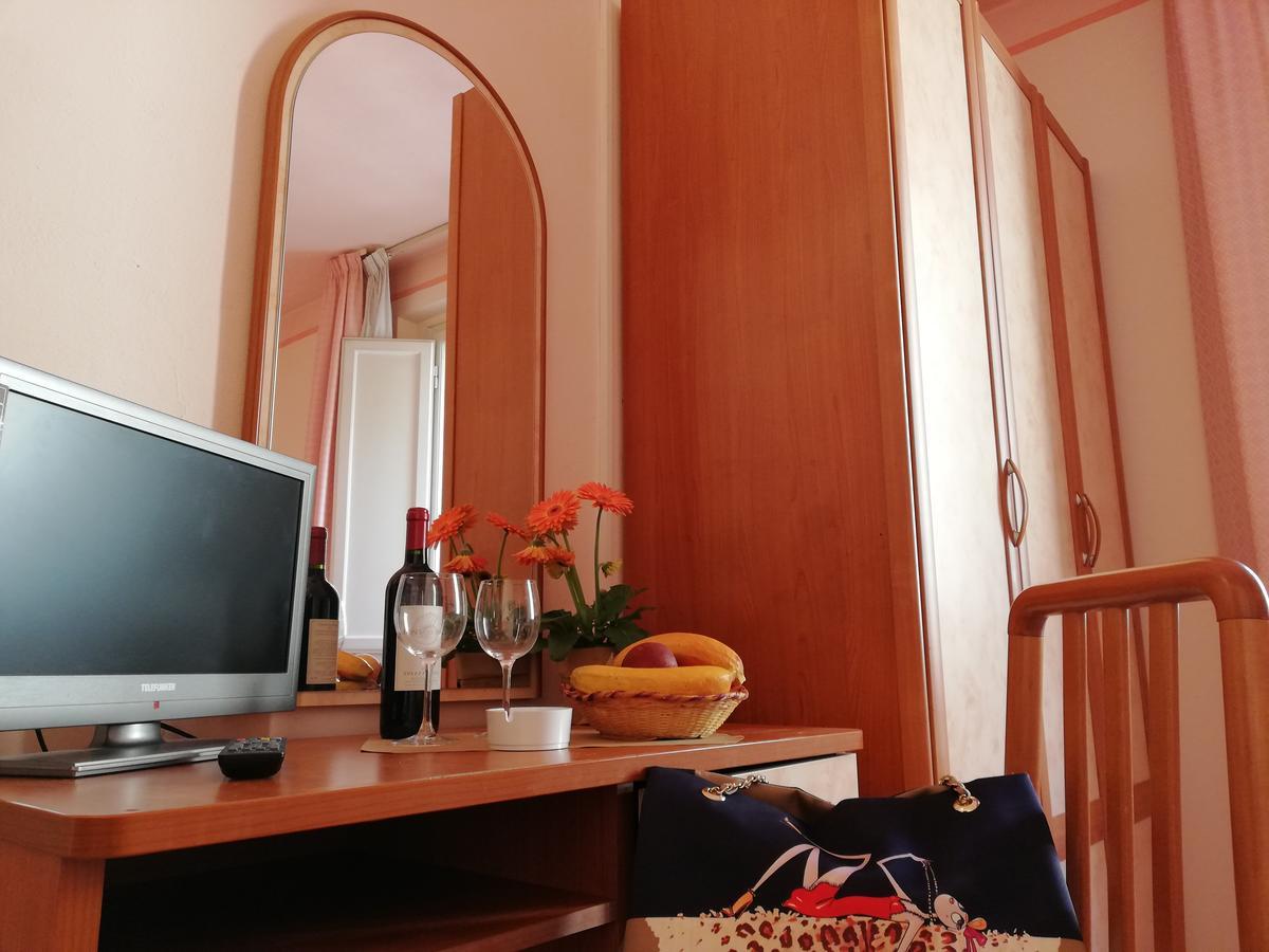 Hôtel La Speranza à Casciana Terme Extérieur photo